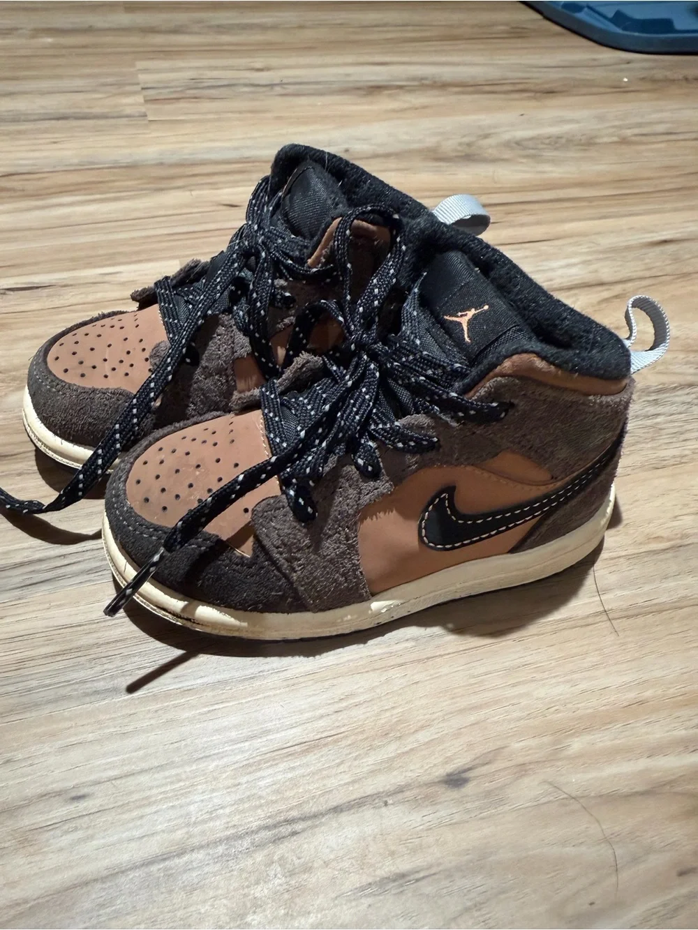 Nike Air Jordan 1 Mid SE Toddler Shoes Brown Black Suede Size 6C